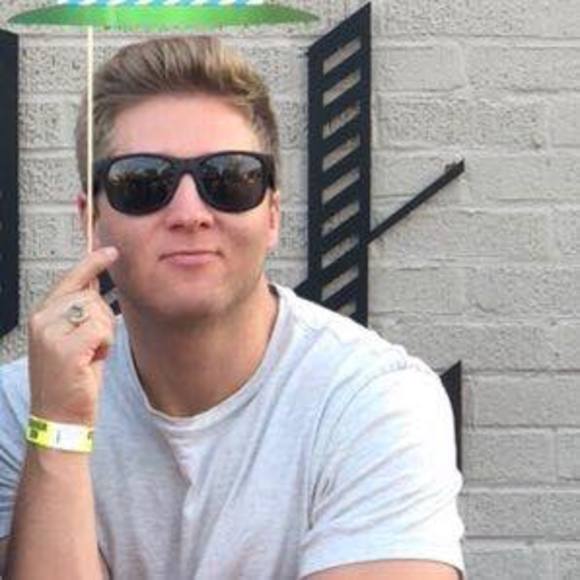 Meet your Posher, Sean - Picture 1 of 1